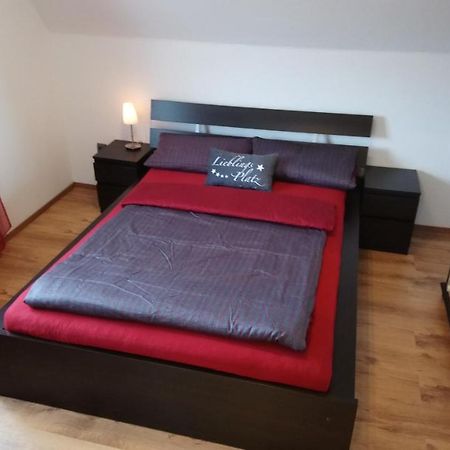 Private Zimmer Bei Der Weser-Ems-Halle Oldenburg Zewnętrze zdjęcie